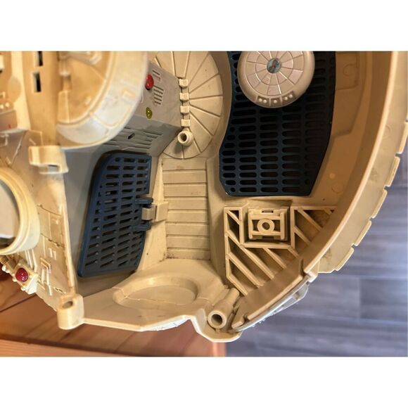 Star Wars Galactic Heroes Millennium Falcon Spaceship Hasbro 2001 (8171) READ - Picture 15 of 16